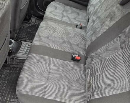 Серый Дачия Logan MCV, объемом двигателя 1.6 л и пробегом 174 тыс. км за 5950 $, фото 65 на Automoto.ua