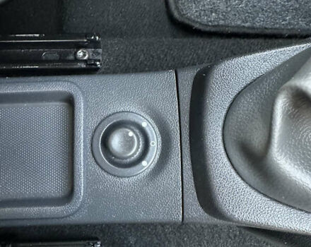 Сірий Дачія Logan MCV, об'ємом двигуна 1.6 л та пробігом 172 тис. км за 6150 $, фото 26 на Automoto.ua