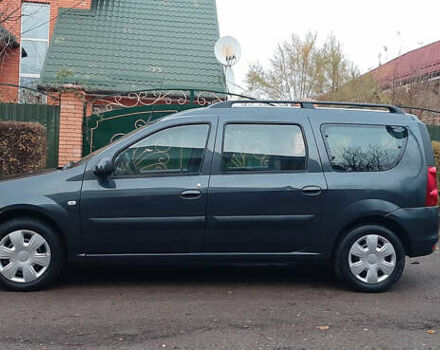 Серый Дачия Logan MCV, объемом двигателя 1.6 л и пробегом 180 тыс. км за 6650 $, фото 2 на Automoto.ua