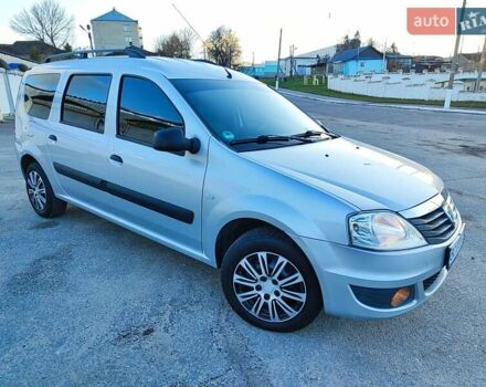 Серый Дачия Logan MCV, объемом двигателя 1.6 л и пробегом 219 тыс. км за 5900 $, фото 2 на Automoto.ua
