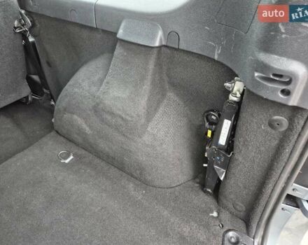 Серый Дачия Logan MCV, объемом двигателя 1.6 л и пробегом 174 тыс. км за 5950 $, фото 70 на Automoto.ua