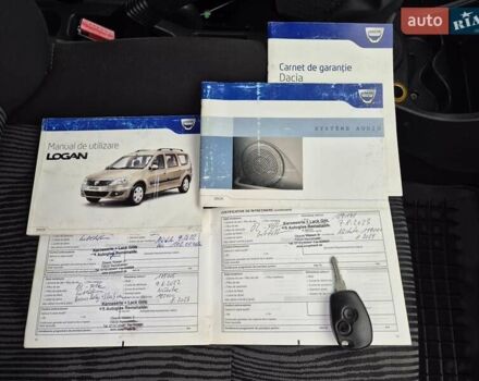 Серый Дачия Logan MCV, объемом двигателя 1.6 л и пробегом 174 тыс. км за 5950 $, фото 4 на Automoto.ua