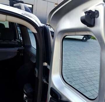 Сірий Дачія Logan MCV, об'ємом двигуна 1.6 л та пробігом 162 тис. км за 6950 $, фото 27 на Automoto.ua