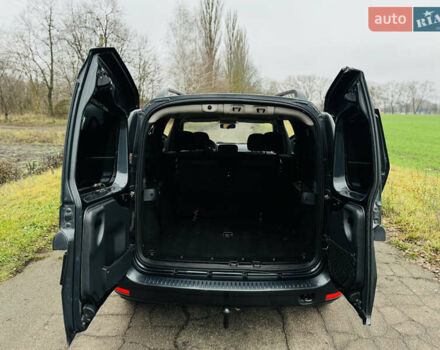 Серый Дачия Logan MCV, объемом двигателя 1.6 л и пробегом 78 тыс. км за 8200 $, фото 15 на Automoto.ua