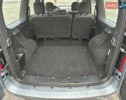 Серый Дачия Logan MCV, объемом двигателя 1.6 л и пробегом 174 тыс. км за 5950 $, фото 68 на Automoto.ua