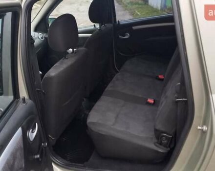 Серый Дачия Logan MCV, объемом двигателя 1.6 л и пробегом 178 тыс. км за 6500 $, фото 7 на Automoto.ua