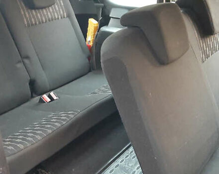 Сірий Дачія Logan MCV, об'ємом двигуна 1.6 л та пробігом 286 тис. км за 6650 $, фото 41 на Automoto.ua