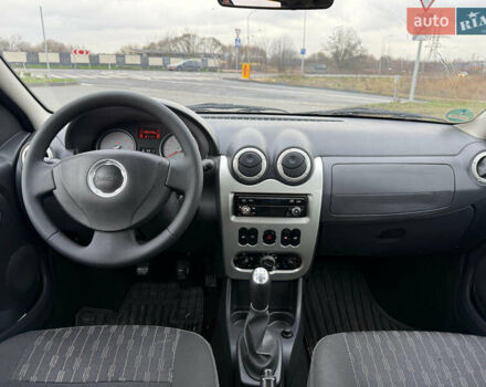 Серый Дачия Logan MCV, объемом двигателя 0 л и пробегом 200 тыс. км за 5900 $, фото 10 на Automoto.ua