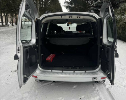 Серый Дачия Logan MCV, объемом двигателя 1.6 л и пробегом 124 тыс. км за 6650 $, фото 17 на Automoto.ua