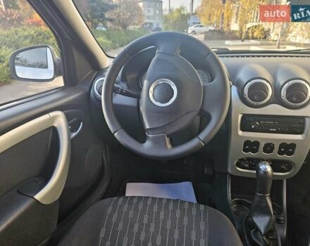 Серый Дачия Logan MCV, объемом двигателя 1.6 л и пробегом 196 тыс. км за 5850 $, фото 61 на Automoto.ua