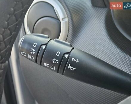 Серый Дачия Logan MCV, объемом двигателя 1.6 л и пробегом 196 тыс. км за 5850 $, фото 76 на Automoto.ua