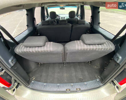 Серый Дачия Logan MCV, объемом двигателя 1.5 л и пробегом 192 тыс. км за 6500 $, фото 35 на Automoto.ua