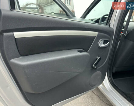 Серый Дачия Logan MCV, объемом двигателя 1.6 л и пробегом 138 тыс. км за 6999 $, фото 39 на Automoto.ua