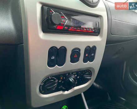 Серый Дачия Logan MCV, объемом двигателя 1.5 л и пробегом 192 тыс. км за 6500 $, фото 14 на Automoto.ua