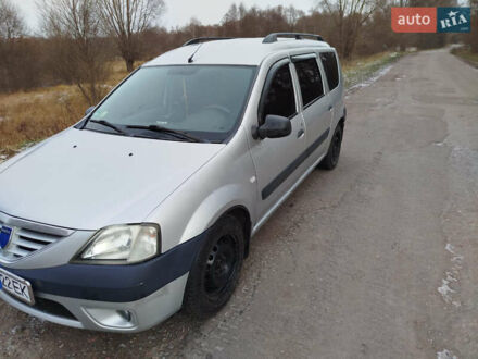 Серый Дачия Logan MCV, объемом двигателя 1.6 л и пробегом 214 тыс. км за 5000 $, фото 1 на Automoto.ua