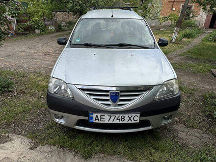 Серый Дачия Logan MCV, объемом двигателя 1.6 л и пробегом 211 тыс. км за 4300 $, фото 1 на Automoto.ua