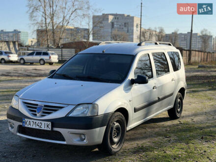 Серый Дачия Logan MCV, объемом двигателя 1.6 л и пробегом 313 тыс. км за 2999 $, фото 1 на Automoto.ua
