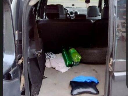 Сірий Дачія Logan MCV, об'ємом двигуна 1.46 л та пробігом 202 тис. км за 3355 $, фото 1 на Automoto.ua