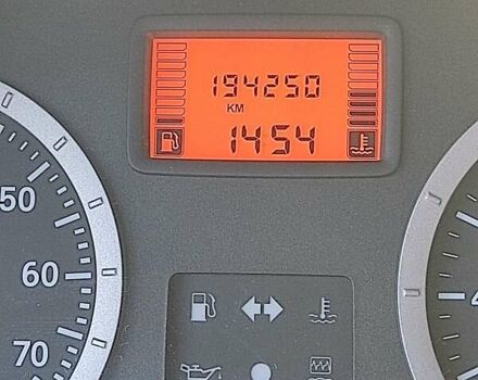 Синий Дачия Logan MCV, объемом двигателя 1.6 л и пробегом 194 тыс. км за 5400 $, фото 10 на Automoto.ua