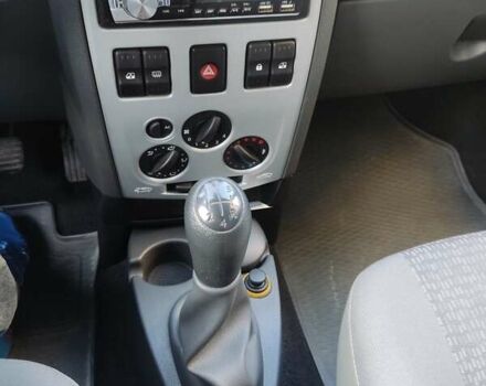 Синий Дачия Logan MCV, объемом двигателя 1.6 л и пробегом 194 тыс. км за 5400 $, фото 30 на Automoto.ua