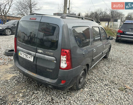 Синий Дачия Logan MCV, объемом двигателя 1.6 л и пробегом 333 тыс. км за 2800 $, фото 4 на Automoto.ua