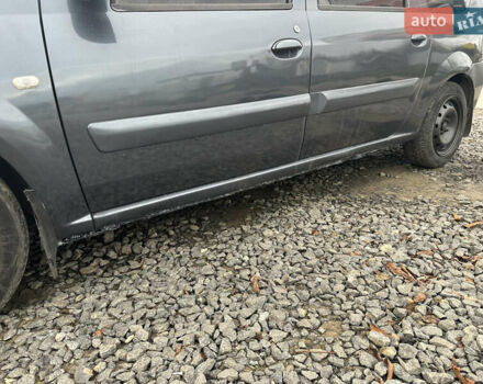 Синій Дачія Logan MCV, об'ємом двигуна 1.6 л та пробігом 333 тис. км за 2750 $, фото 4 на Automoto.ua