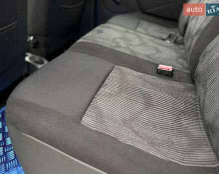 Синий Дачия Logan MCV, объемом двигателя 1.6 л и пробегом 200 тыс. км за 6400 $, фото 72 на Automoto.ua