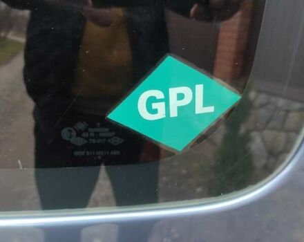 Синий Дачия Logan MCV, объемом двигателя 1.6 л и пробегом 199 тыс. км за 6500 $, фото 10 на Automoto.ua