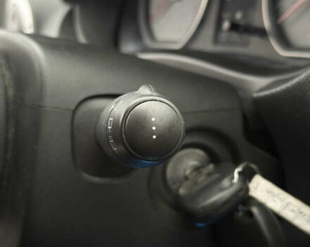 Синий Дачия Logan MCV, объемом двигателя 1.6 л и пробегом 200 тыс. км за 6400 $, фото 58 на Automoto.ua