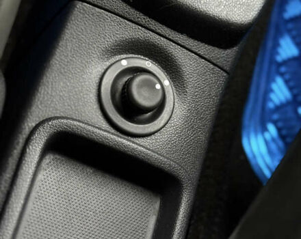 Синий Дачия Logan MCV, объемом двигателя 1.6 л и пробегом 200 тыс. км за 6400 $, фото 43 на Automoto.ua