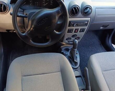 Синий Дачия Logan MCV, объемом двигателя 1.6 л и пробегом 160 тыс. км за 5450 $, фото 4 на Automoto.ua