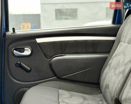 Синий Дачия Logan MCV, объемом двигателя 1.6 л и пробегом 200 тыс. км за 6400 $, фото 74 на Automoto.ua