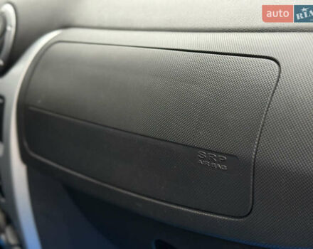 Синий Дачия Logan MCV, объемом двигателя 1.6 л и пробегом 200 тыс. км за 6400 $, фото 103 на Automoto.ua