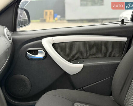 Синий Дачия Logan MCV, объемом двигателя 1.6 л и пробегом 200 тыс. км за 6400 $, фото 53 на Automoto.ua