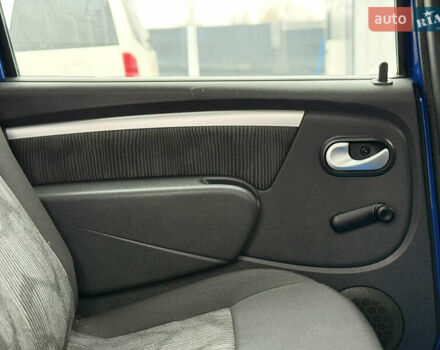 Синий Дачия Logan MCV, объемом двигателя 1.6 л и пробегом 200 тыс. км за 6400 $, фото 89 на Automoto.ua