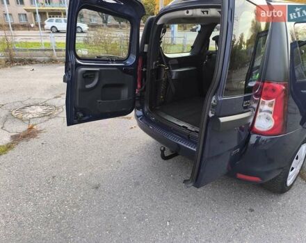 Синий Дачия Logan MCV, объемом двигателя 1.5 л и пробегом 211 тыс. км за 6700 $, фото 23 на Automoto.ua