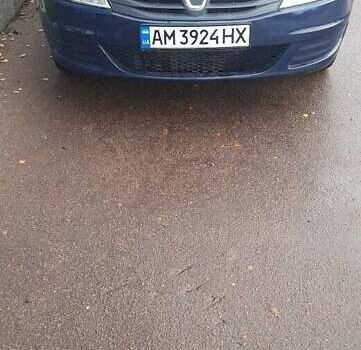 Синий Дачия Logan MCV, объемом двигателя 1.6 л и пробегом 195 тыс. км за 5963 $, фото 1 на Automoto.ua