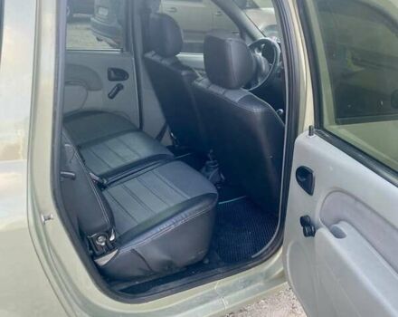 Зелений Дачія Logan MCV, об'ємом двигуна 1.6 л та пробігом 294 тис. км за 4700 $, фото 12 на Automoto.ua