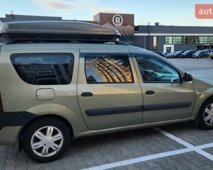 Зеленый Дачия Logan MCV, объемом двигателя 1.6 л и пробегом 420 тыс. км за 4400 $, фото 2 на Automoto.ua