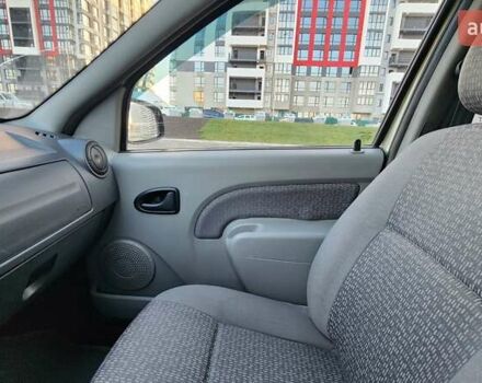 Зеленый Дачия Logan MCV, объемом двигателя 1.6 л и пробегом 420 тыс. км за 4400 $, фото 7 на Automoto.ua