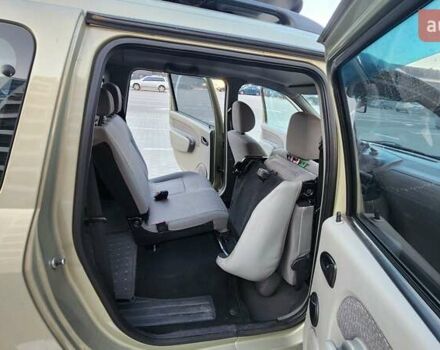 Зеленый Дачия Logan MCV, объемом двигателя 1.6 л и пробегом 420 тыс. км за 4400 $, фото 16 на Automoto.ua