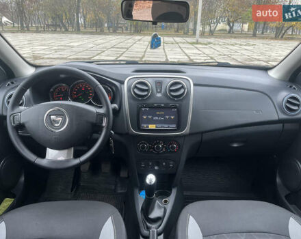 Белый Дачия Sandero StepWay, объемом двигателя 0.9 л и пробегом 217 тыс. км за 5500 $, фото 10 на Automoto.ua