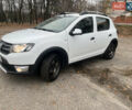 Белый Дачия Sandero StepWay, объемом двигателя 0.9 л и пробегом 217 тыс. км за 5500 $, фото 2 на Automoto.ua