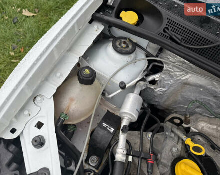 Дачия Sandero StepWay 2015 в Нововолынск на Automoto.ua Белый Дачия Sandero StepWay, объемом двигателя 0.9 л и пробегом 190 тыс. км за 6800 $, фото 20 на Automoto.ua