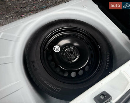 Дачия Sandero StepWay 2015 в Нововолынск на Automoto.ua Белый Дачия Sandero StepWay, объемом двигателя 0.9 л и пробегом 190 тыс. км за 6800 $, фото 6 на Automoto.ua