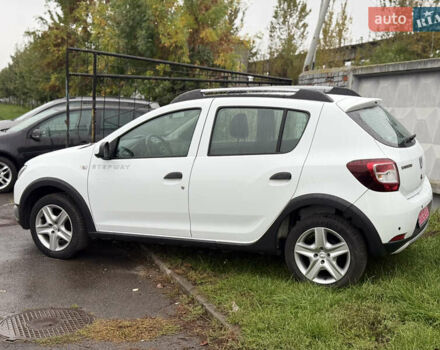 Дачия Sandero StepWay 2015 в Нововолынск на Automoto.ua Белый Дачия Sandero StepWay, объемом двигателя 0.9 л и пробегом 190 тыс. км за 6800 $, фото 2 на Automoto.ua