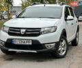Белый Дачия Sandero StepWay, объемом двигателя 0.9 л и пробегом 212 тыс. км за 6850 $, фото 20 на Automoto.ua