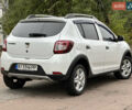 Белый Дачия Sandero StepWay, объемом двигателя 0.9 л и пробегом 212 тыс. км за 6850 $, фото 18 на Automoto.ua