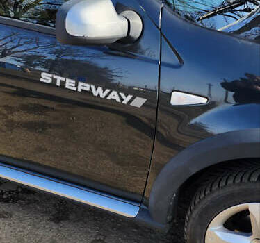 Дачия Sandero StepWay 2011 в Стрые на Automoto.ua Черный Дачия Sandero StepWay, объемом двигателя 1.6 л и пробегом 131 тыс. км за 6990 $, фото 28 на Automoto.ua