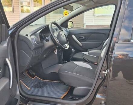 Черный Дачия Sandero StepWay, объемом двигателя 1.5 л и пробегом 184 тыс. км за 8300 $, фото 8 на Automoto.ua